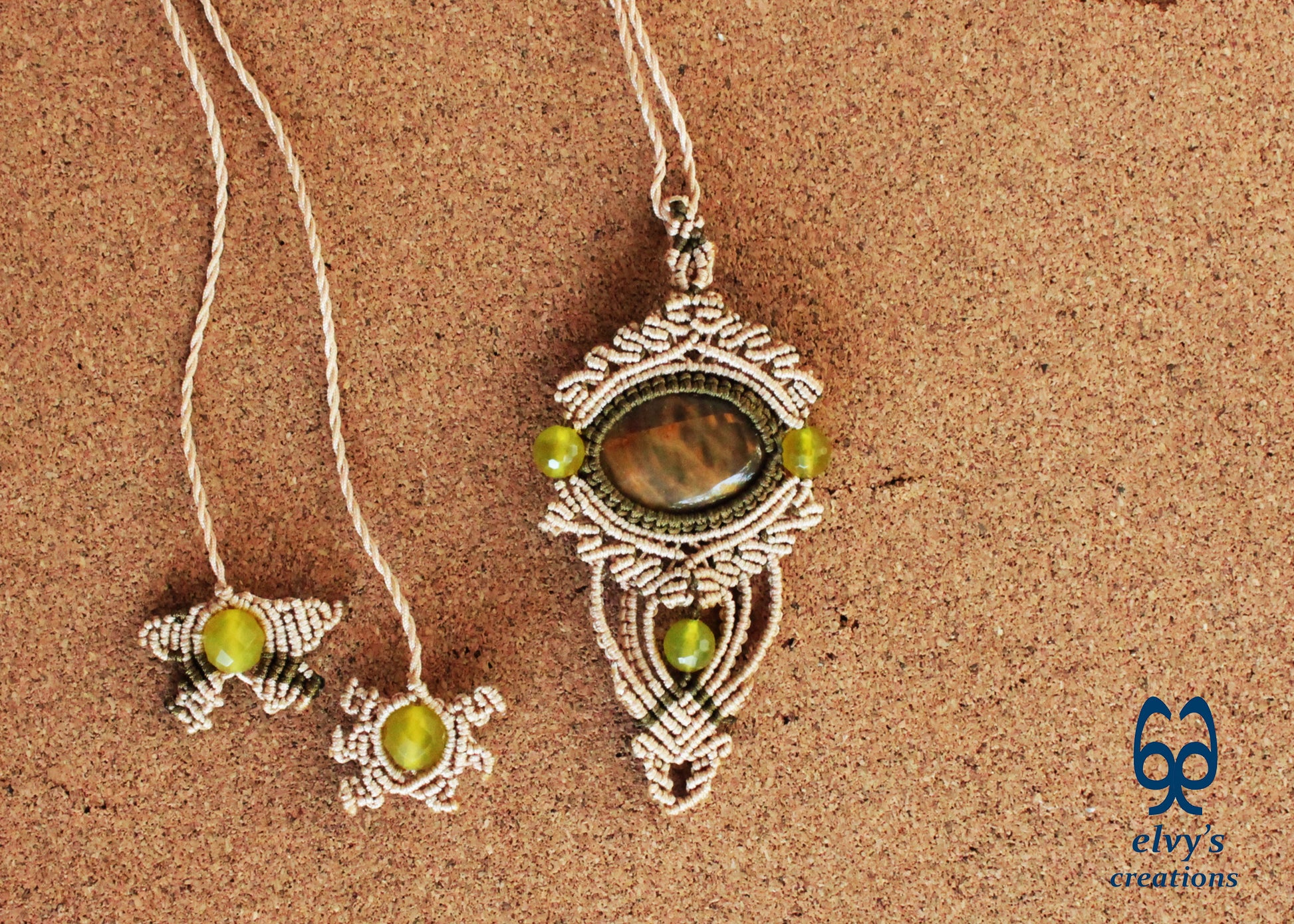 Beige Macrame Necklace with Jasper Gemstones Green Macrame Pendant Macrame Jasper Stone, Μπεζ Μακραμέ Κολιέ με Πρασινες Πετρες Κρυστάλλους  Ίασπις 