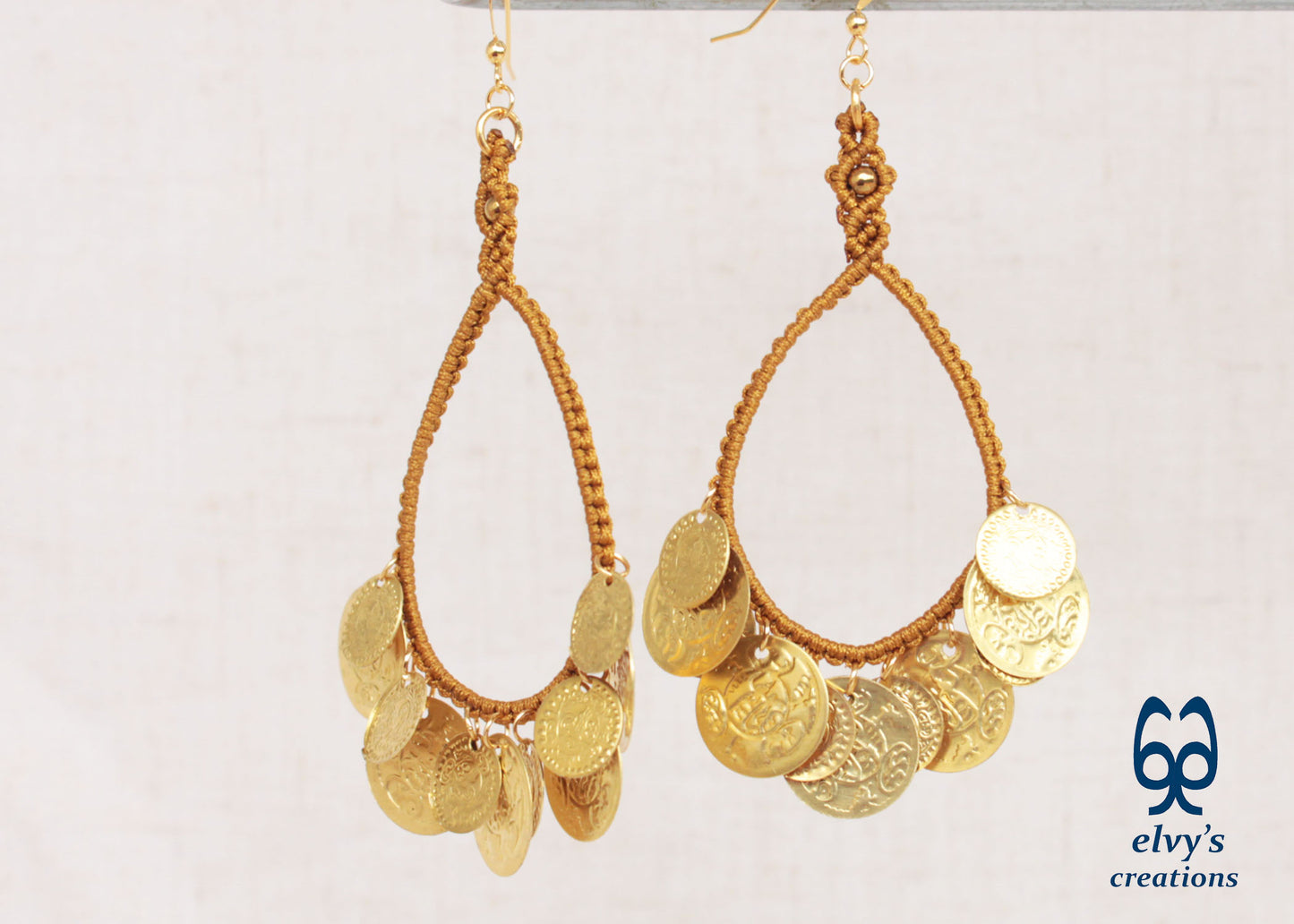 Gold Handmade Macrame Earrings Long Dangle with Amethyst Gemstones, Χρυσά Μακραμέ Σκουλαρίκια με Φλουριά