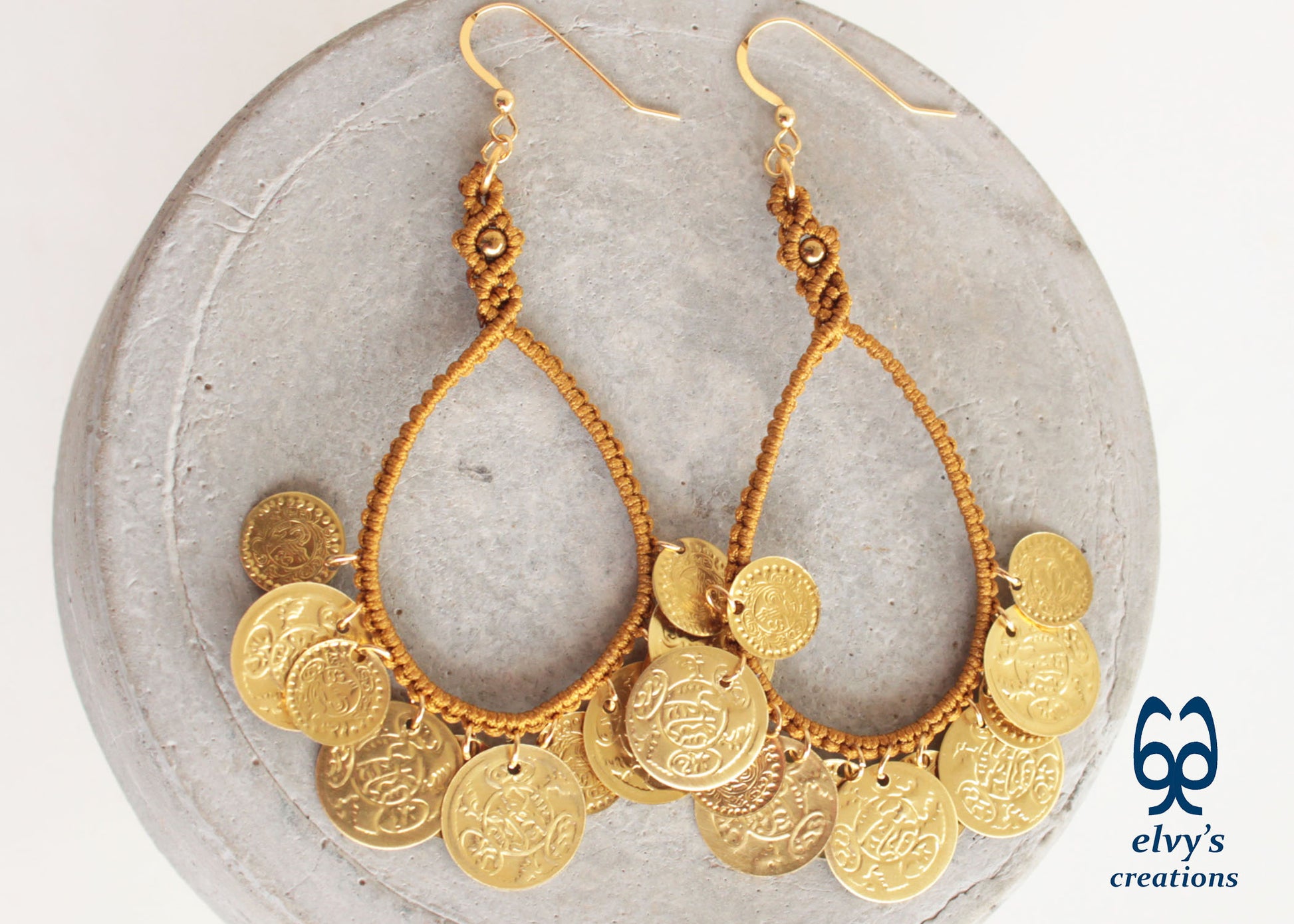 Gold Handmade Macrame Earrings Long Dangle with Amethyst Gemstones, Χρυσά Μακραμέ Σκουλαρίκια με Φλουριά
