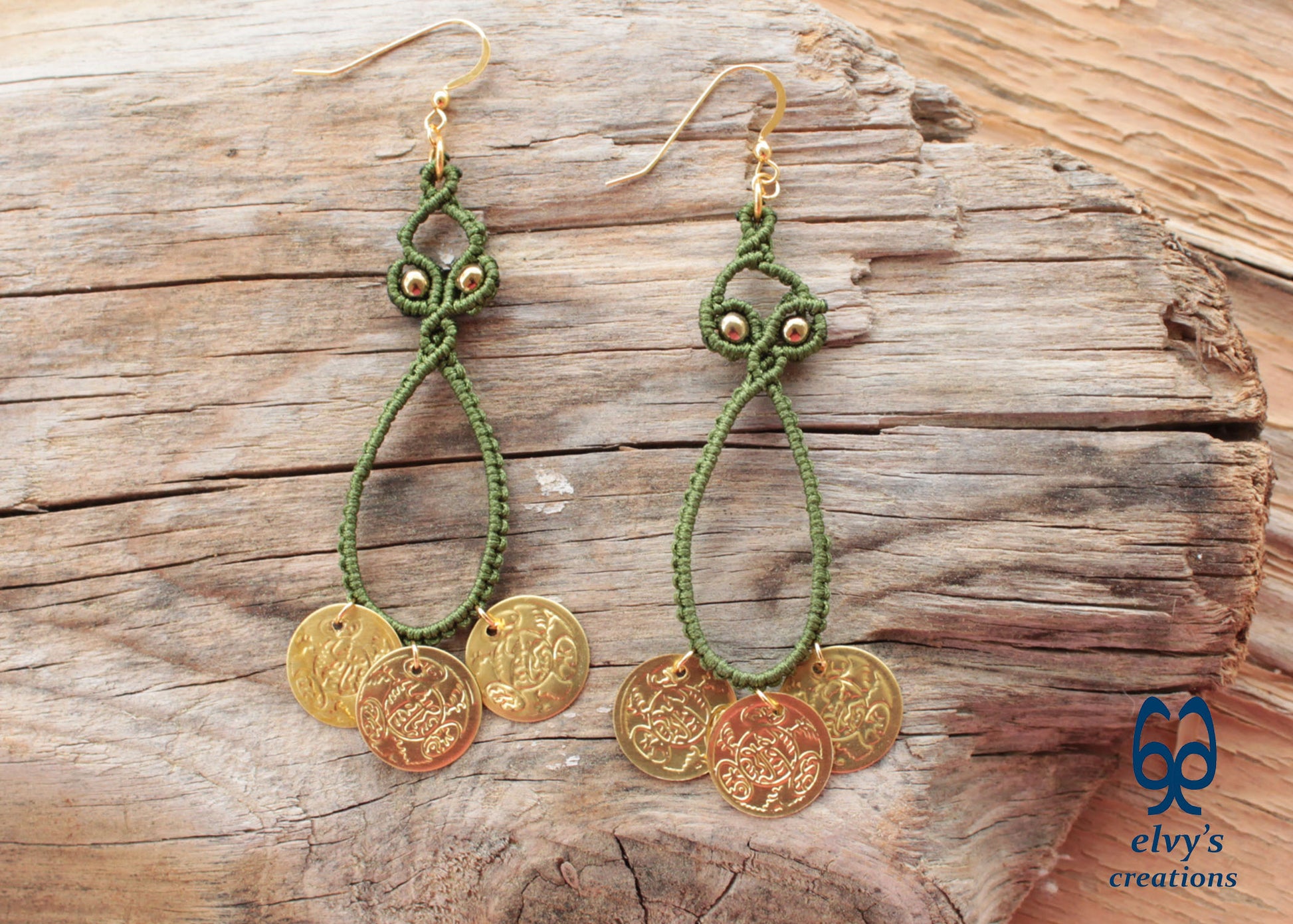 Green Macrame Earrings with Hematite Gemstones Gypsy Earrings with Coins Boho Dangle with Coins, Μακραμέ Σκουλαρίκια με Χρυσά Φλουριά και Κρυστάλλους Αιματίτη