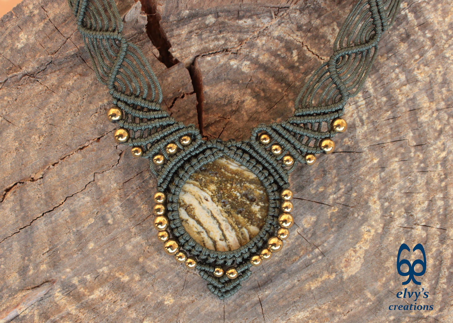 Green Macramé Necklace with Jasper and Hematite Gemstones