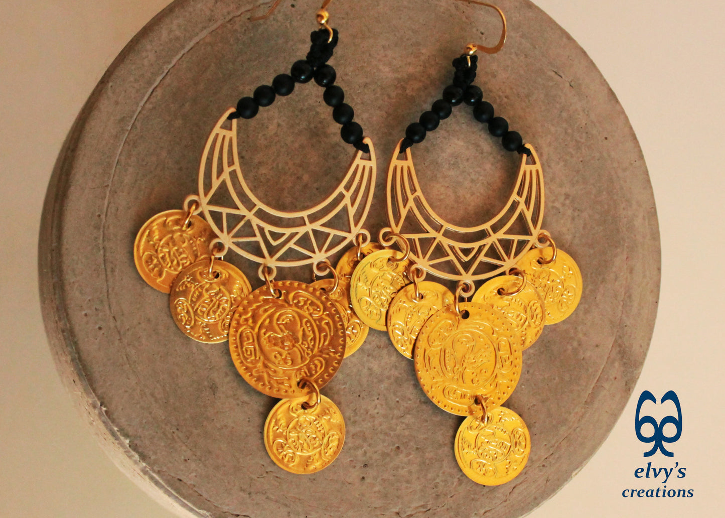 Gold Macrame Earrings with Onyx Gemstones Gypsy Earrings with Coins Boho Dangle with Coins, Μακραμέ Σκουλαρίκια με Χρυσά Φλουριά και Κρυστάλλους Όνυχα