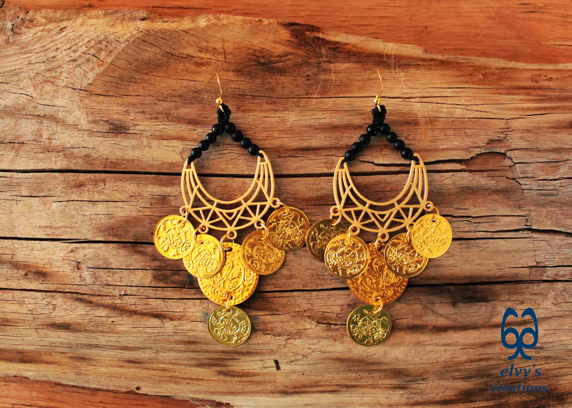 Gold Macrame Earrings with Onyx Gemstones Gypsy Earrings with Coins Boho Dangle with Coins, Μακραμέ Σκουλαρίκια με Χρυσά Φλουριά και Κρυστάλλους Όνυχα