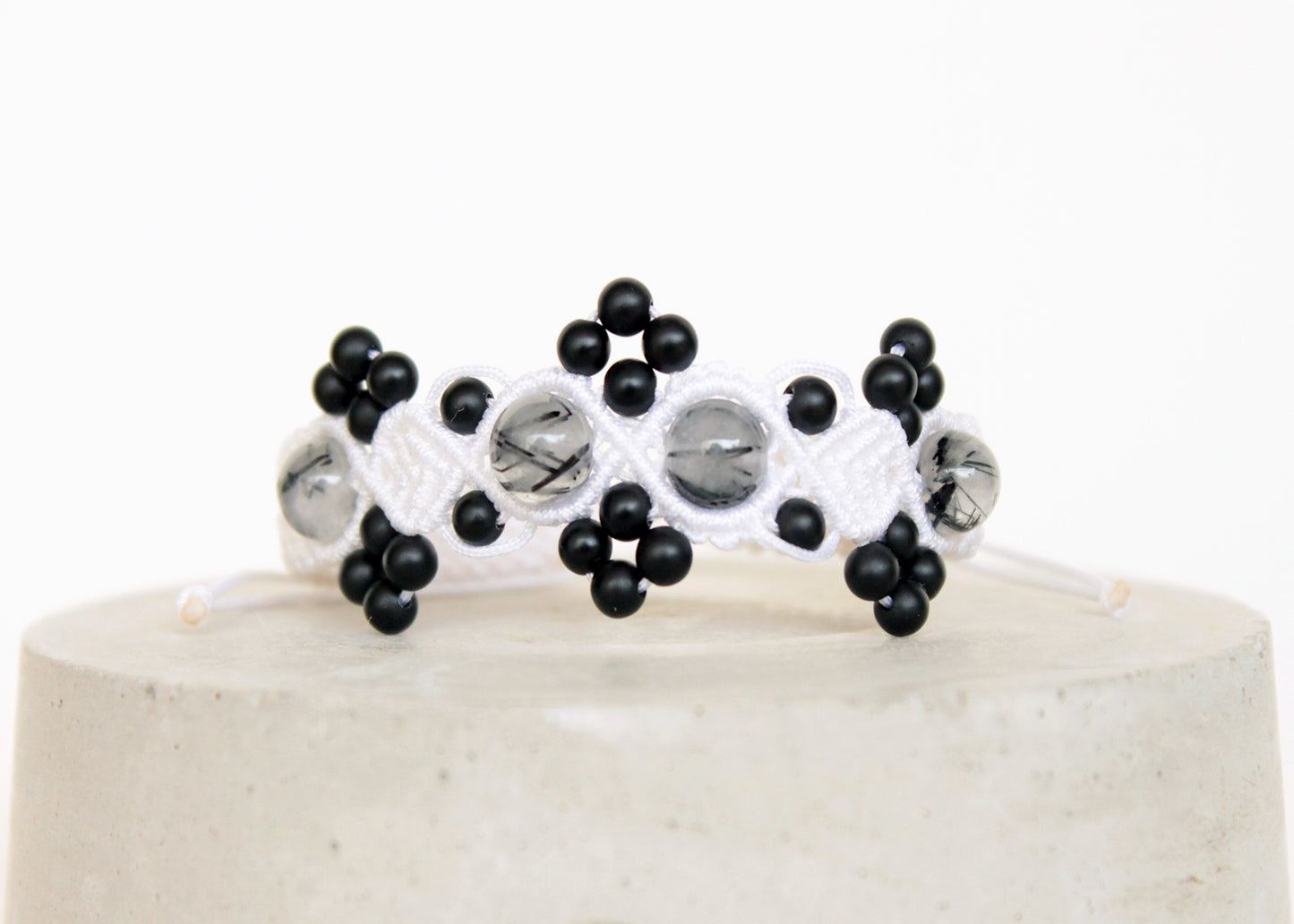 White and Black Macrame Adjustable Cuff Beaded Bracelet with Crystal Quartz and Black Onyx Matte for Women Pebbles Snow Collection - ElvysCreations